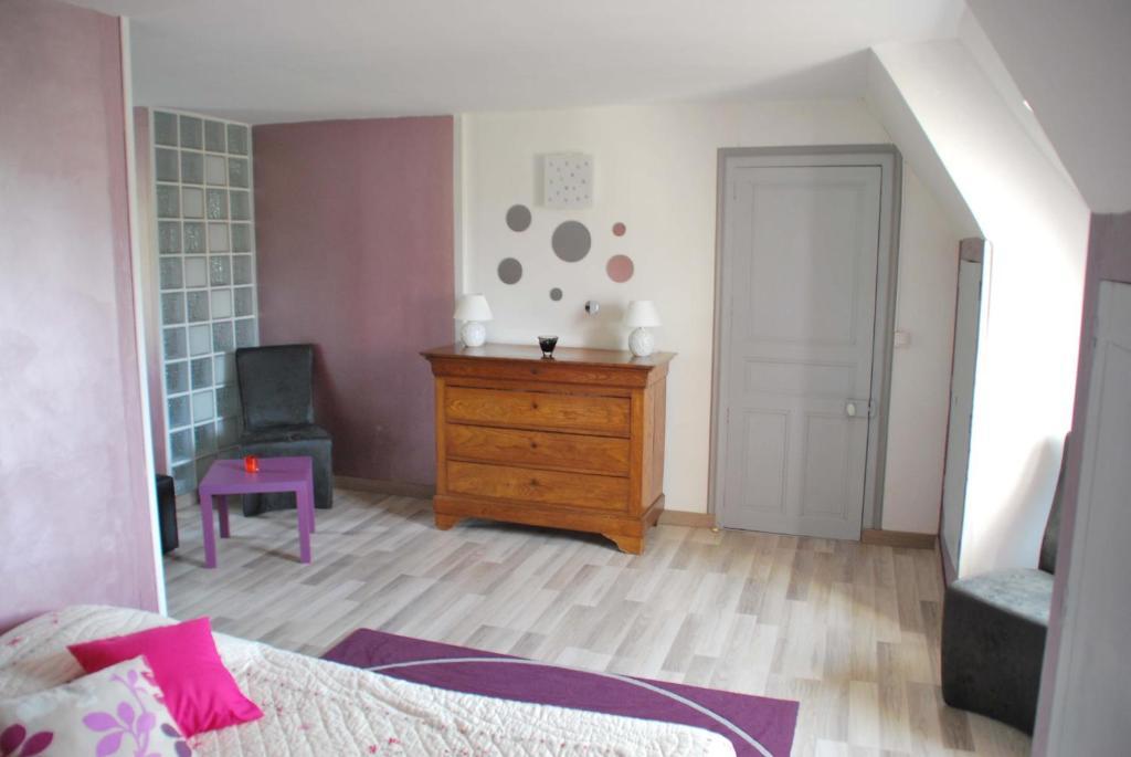 Demeure De Beaulieu Bed & Breakfast Le Coudray-Macouard Room photo