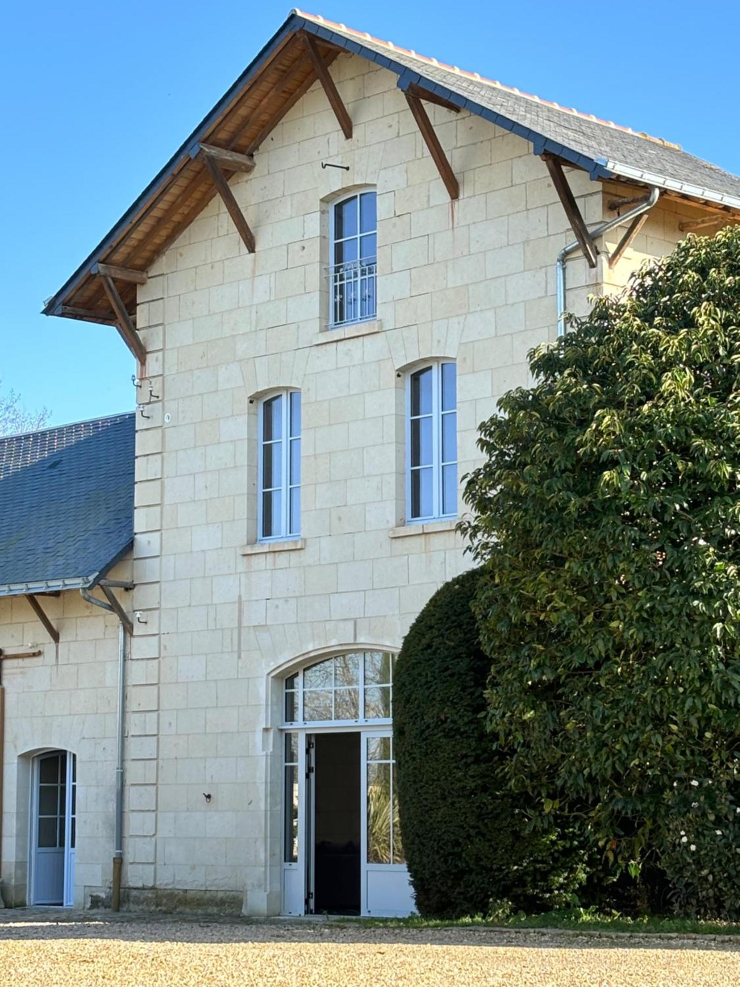Demeure De Beaulieu Bed & Breakfast Le Coudray-Macouard Exterior photo